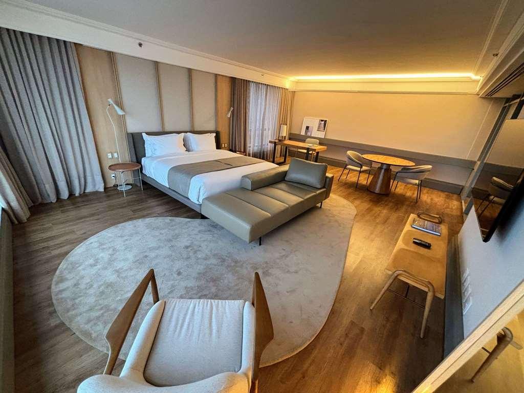 Novotel